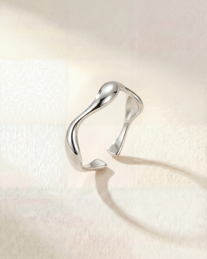 Velina Statement Ring