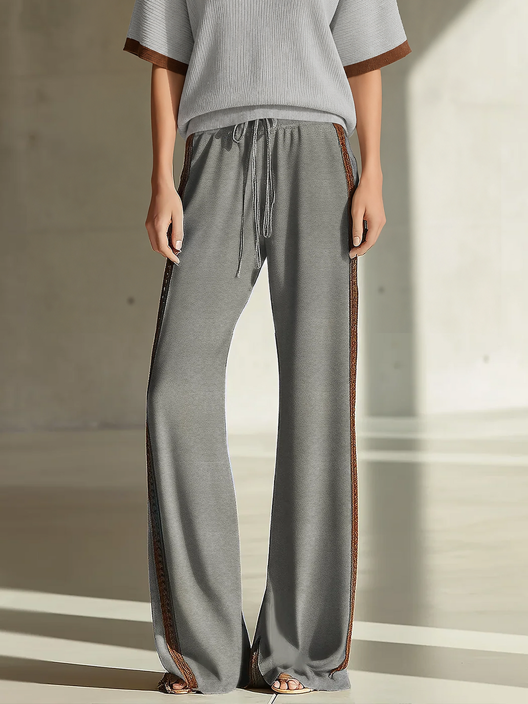 Women's Fashionable Casual Grey Color-block V-neck Short-sleeved Top And Trousers Set