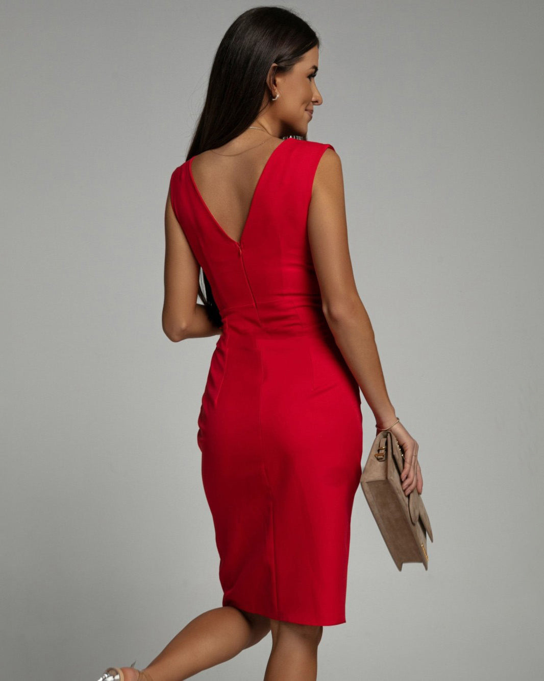 Fresia | Fitted women’s dress with a V-neck and a slit