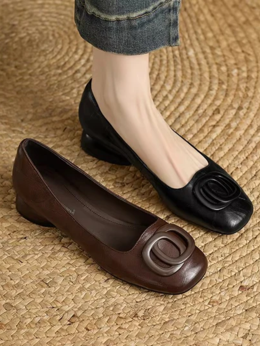 Ayanda™ | Sculpted Knot Flats