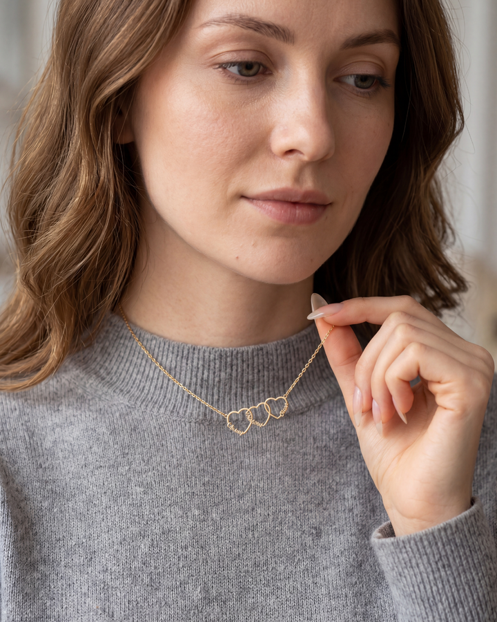Aurore Necklace: Personalized Words of Choice