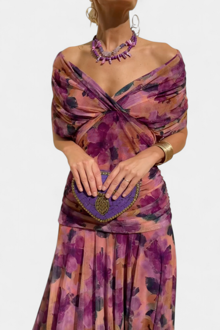 Alondra – Women’s long dress with a floral print and a V-neck
