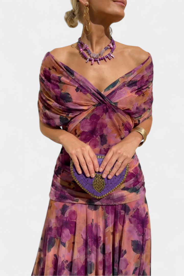 Alondra – Women’s long dress with a floral print and a V-neck