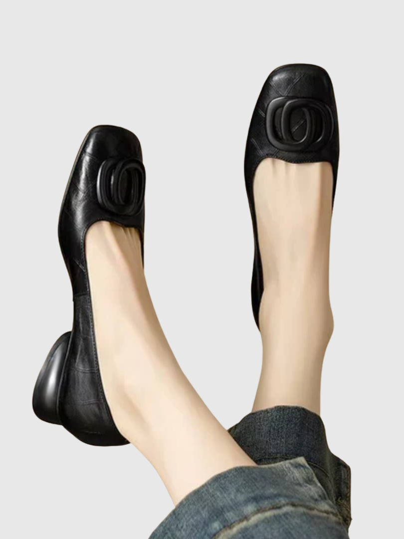 Ayanda™ | Sculpted Knot Flats